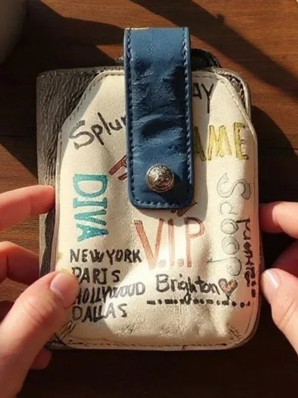 VINTAGE Y2K BRIGHTON Fashionista Wallet Diva VIP Grafitti Travel World Cities